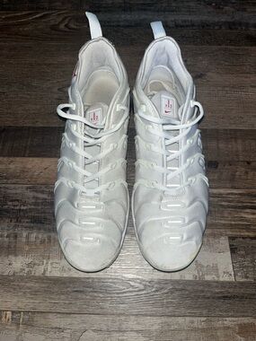 Nike Men's White Athletic Sneakers vapor max